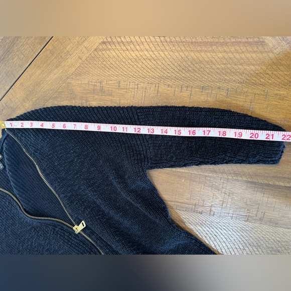 Express Women’s Black Knit Half Zip Sweater - Picture 8 of 8